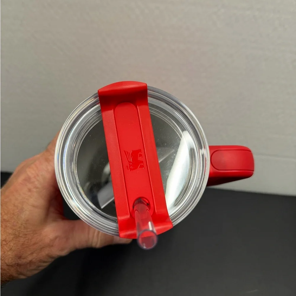 Stanley Red and Pink Heart Quencher Tumbler - Picture 4 of 10